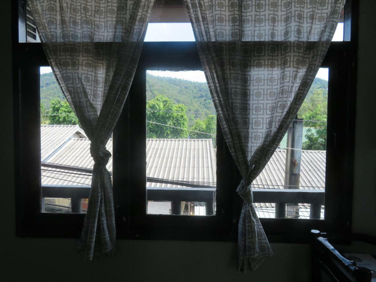 Same Same Guesthouse, Bar & Restaurant (Adults Only) Haad Rin Exterior foto